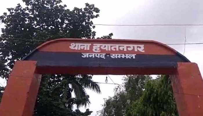 ट्यूबवेल में नहा रहे थे 4 बच्चे, अचानक आया करंट हुई मौके पर मौत, CM योगी ने जताया शोक ट्यूबवेल में नहा रहे थे 4 बच्चे, अचानक आया करंट हुई मौके पर मौत, CM योगी ने जताया शोक