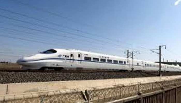 बुलेट ट्रेन का सपना अधर में, अब तक सिर्फ 39 फीसदी जमीन का हो सका अधिग्रहण बुलेट ट्रेन का सपना अधर में, अब तक सिर्फ 39 फीसदी जमीन का हो सका अधिग्रहण
