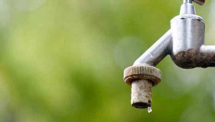 मुंबई की प्यास बुझाने वाले तालाबों में सिर्फ 6% पानी बचा मुंबई की प्यास बुझाने वाले तालाबों में सिर्फ 6% पानी बचा