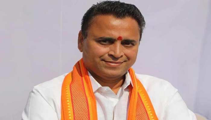 बीजेपी नेता का दावा, 'टीडीपी के दर्जन से ज्यादा विधायक भाजपा के संपर्क में' बीजेपी नेता का दावा, 'टीडीपी के दर्जन से ज्यादा विधायक भाजपा के संपर्क में'