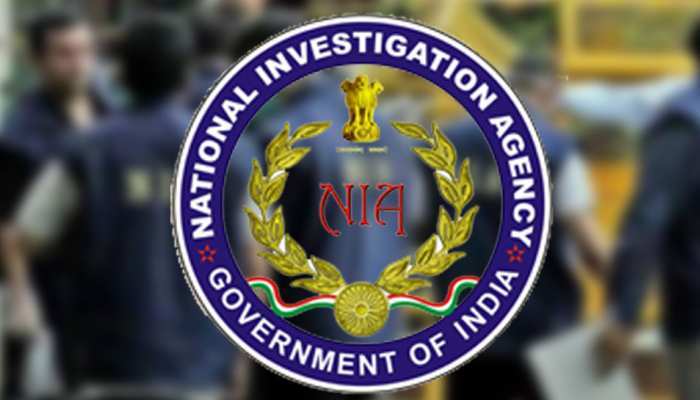 आतंकी हबीबुर ने रची थी ट्रेन उड़ाने की साजिश, NIA ने रेलवे ट्रैक से बरामद की दो IED आतंकी हबीबुर ने रची थी ट्रेन उड़ाने की साजिश, NIA ने रेलवे ट्रैक से बरामद की दो IED