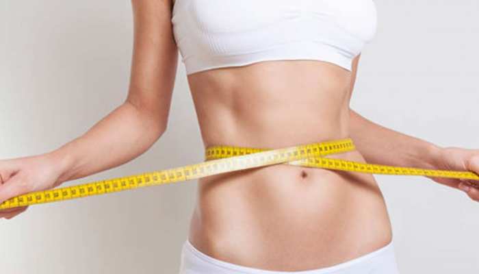 Weight Loss: सात दिन में कमाल दिखाएगा हल्दी का पानी, कमर इतने इंच हो जाएगी कम Weight Loss: सात दिन में कमाल दिखाएगा हल्दी का पानी, कमर इतने इंच हो जाएगी कम