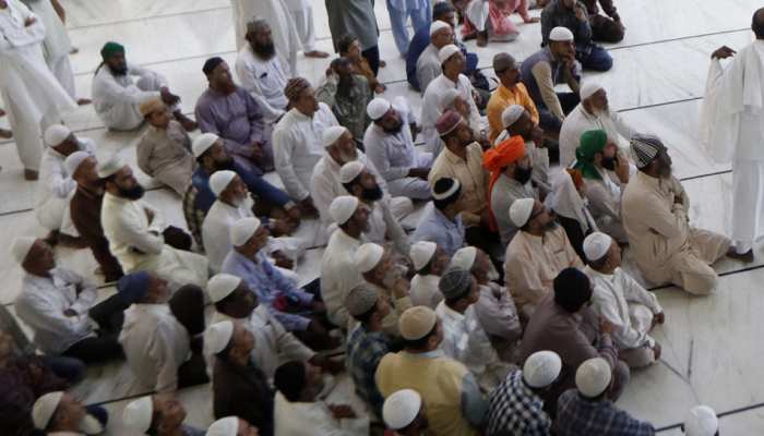सऊदी अरब ने हज कोटा बढ़ाया, अब दो लाख लोग हर साल कर सकेंगे यात्रा सऊदी अरब ने हज कोटा बढ़ाया, अब दो लाख लोग हर साल कर सकेंगे यात्रा