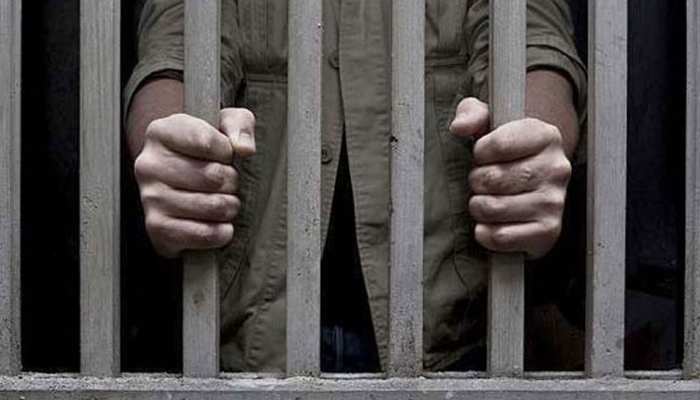 हत्या मामले में परिवार को हुई जेल तो, पुलिस बनी 'सुल्तान' का सहारा हत्या मामले में परिवार को हुई जेल तो, पुलिस बनी 'सुल्तान' का सहारा