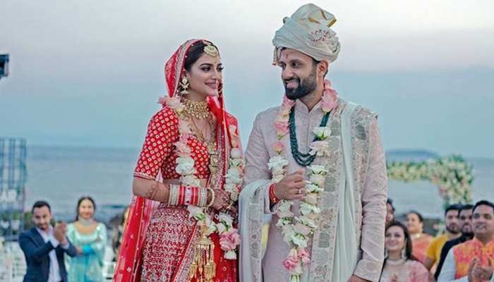 नुसरत जहां के रिसेप्शन में ऐसा है फूड मेन्यू, बंगाल की फेमस मिठाई का स्वाद चखेंगे मेहमान नुसरत जहां के रिसेप्शन में ऐसा है फूड मेन्यू, बंगाल की फेमस मिठाई का स्वाद चखेंगे मेहमान