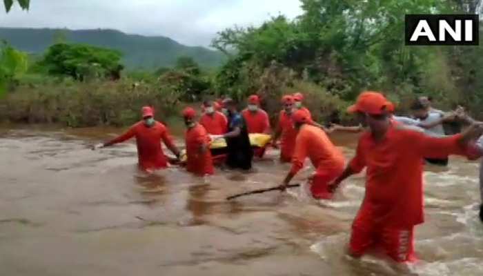 तिवरे डैम हादसाः युवक ने लगाया प्रशासन पर आरोप, बोला- पहले ही की थी शिकायत, लेकिन किसी ने नहीं सुनी तिवरे डैम हादसाः युवक ने लगाया प्रशासन पर आरोप, बोला- पहले ही की थी शिकायत, लेकिन किसी ने नहीं सुनी