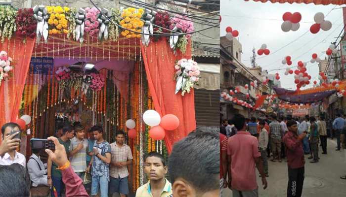 हौज काजी दुर्गा मंदिर में आज भव्य शोभा यात्रा के साथ होगी मूर्ति स्थापना, इलाके में सुरक्षा कड़ी हौज काजी दुर्गा मंदिर में आज भव्य शोभा यात्रा के साथ होगी मूर्ति स्थापना, इलाके में सुरक्षा कड़ी