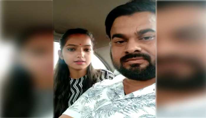 बरेली: BJP विधायक की बेटी ने की लव मैरिज, इलाहाबाद हाईकोर्ट से मांगी सुरक्षा बरेली: BJP विधायक की बेटी ने की लव मैरिज, इलाहाबाद हाईकोर्ट से मांगी सुरक्षा