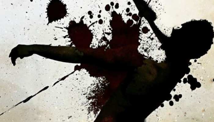 मध्य प्रदेश: डिनर पर जा रहे परिवार पर बदमाशों ने चलाई गोली, 2 की मौत मध्य प्रदेश: डिनर पर जा रहे परिवार पर बदमाशों ने चलाई गोली, 2 की मौत