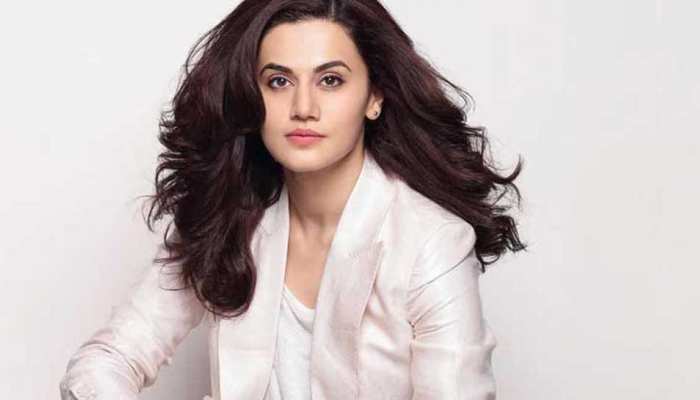 तापसी पन्नू ने ट्रोलर्स की उड़ाई खिल्ली! बोलीं- 'काफी एंटरटेनिंग होते हैं' तापसी पन्नू ने ट्रोलर्स की उड़ाई खिल्ली! बोलीं- 'काफी एंटरटेनिंग होते हैं'