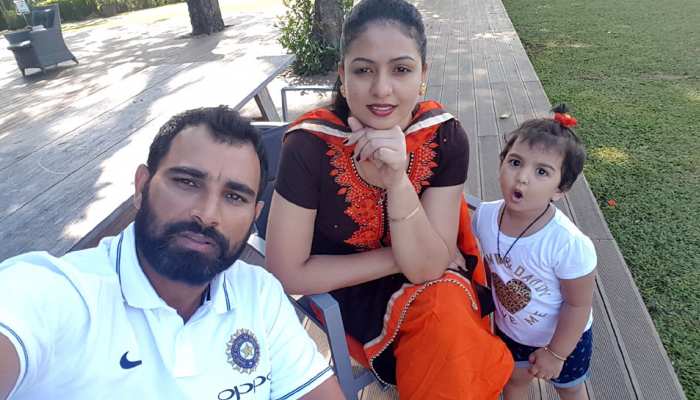 बेटी के बर्थडे पर क्रिकेटर शमी का भावुक ट्वीट, 'चिंता नहीं करना स्वीटहार्ट, मैं जल्द ही मिलने आऊंगा' बेटी के बर्थडे पर क्रिकेटर शमी का भावुक ट्वीट, 'चिंता नहीं करना स्वीटहार्ट, मैं जल्द ही मिलने आऊंगा'