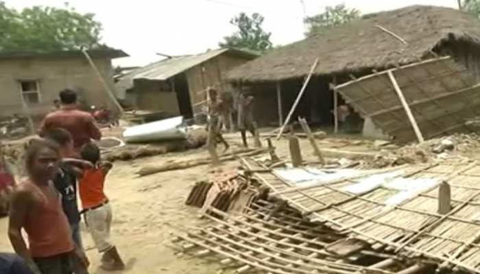मधुबनी के टेड़ा गांव ने बाढ़ ने मचाई तबाही, ग्राउंड जीरो की रिपोर्ट है भयावह मधुबनी के टेड़ा गांव ने बाढ़ ने मचाई तबाही, ग्राउंड जीरो की रिपोर्ट है भयावह