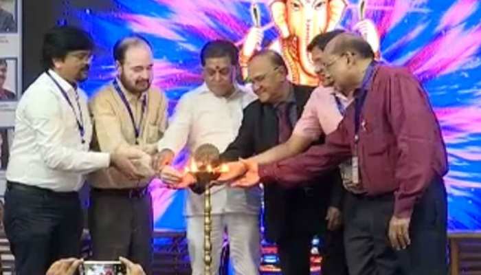 पटना: ISMSICS के सेमिनार में डॉक्टरों ने की मोतियाबिंद पर चर्चा, मंत्री नीरज कुमार भी हुए शामिल पटना: ISMSICS के सेमिनार में डॉक्टरों ने की मोतियाबिंद पर चर्चा, मंत्री नीरज कुमार भी हुए शामिल