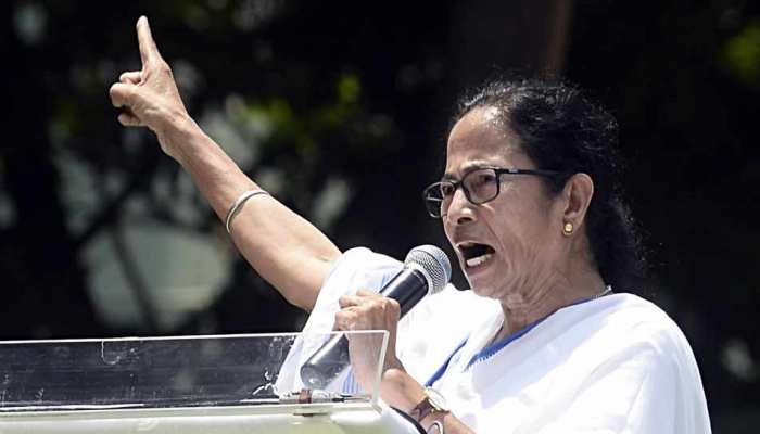 ममता बनर्जी ने लगाया आरोप, कहा- TMC की रैली रोकने के लिए केंद्र ने रद्द करवाईं ट्रेनें ममता बनर्जी ने लगाया आरोप, कहा- TMC की रैली रोकने के लिए केंद्र ने रद्द करवाईं ट्रेनें