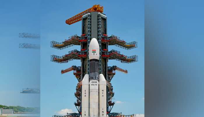 Chandrayaan 2 Launch Live: फिर एक बार चांद के पार, Chandrayaan-2 की लॉन्चिंग सफल, दुनिया ने देखा दम Chandrayaan 2 Launch Live: फिर एक बार चांद के पार, Chandrayaan-2 की लॉन्चिंग सफल, दुनिया ने देखा दम