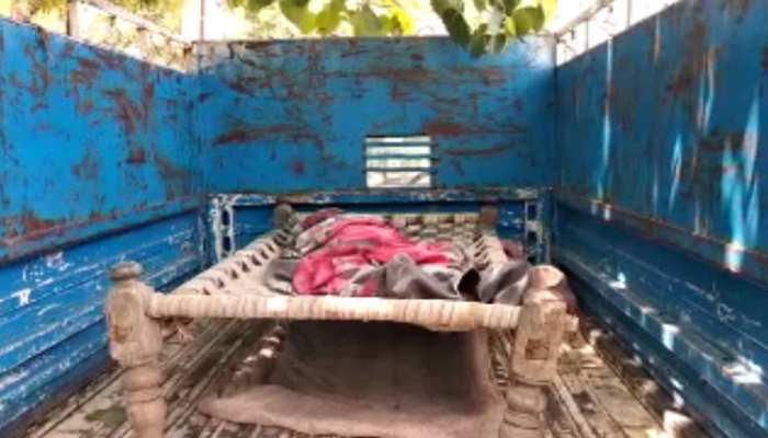 बिहारः जमीन विवाद में दो भाईयों के बीच हो रही थी लड़ाई, बीच बचाव में मां की मौत बिहारः जमीन विवाद में दो भाईयों के बीच हो रही थी लड़ाई, बीच बचाव में मां की मौत