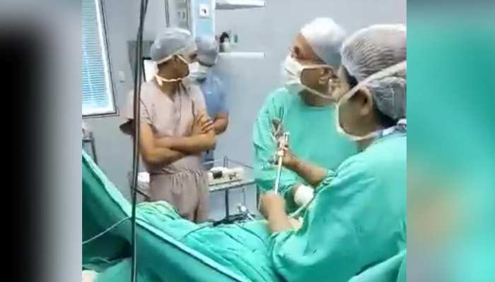 अब आया फेफड़ों का पेसमेकर, वेंटिलेटर से मिलेगी आज़ादी, लेकिन फीस है थोड़ी ज्यादा अब आया फेफड़ों का पेसमेकर, वेंटिलेटर से मिलेगी आज़ादी, लेकिन फीस है थोड़ी ज्यादा