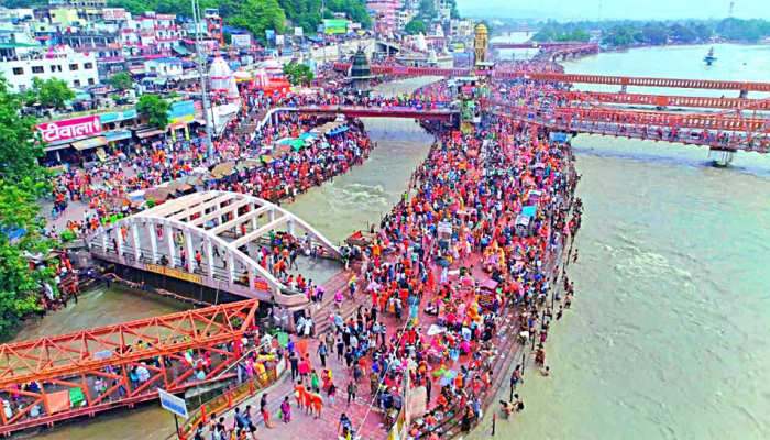 कांवड़ यात्रा जोर-शोर जारी, हरिद्वार पहुंचे करोड़ों शिव भक्त कांवड़ यात्रा जोर-शोर जारी, हरिद्वार पहुंचे करोड़ों शिव भक्त