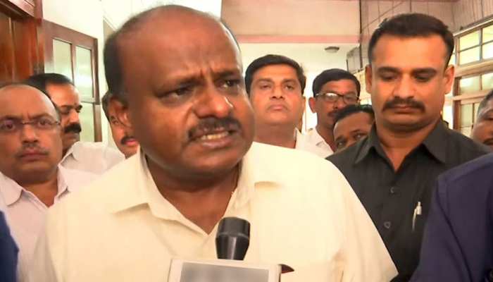 कर्नाटक: कुमारस्वामी बोले, 'हम नही मिलाएंगे BJP से हाथ, विधायक न दें अफवाहों पर ध्यान' कर्नाटक: कुमारस्वामी बोले, 'हम नही मिलाएंगे BJP से हाथ, विधायक न दें अफवाहों पर ध्यान'