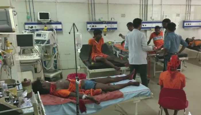 दो अलग-अलग सड़क हादसों में 4 कांवड़ियों की मौत, कई गंभीर रूप से जख्मी दो अलग-अलग सड़क हादसों में 4 कांवड़ियों की मौत, कई गंभीर रूप से जख्मी