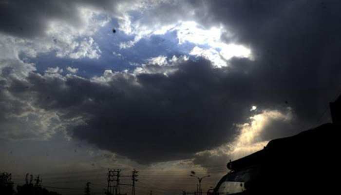 बिहार में आंशिक बदली, बारिश के आसार, भागलपुर में 24.8 तक गिरा पारा बिहार में आंशिक बदली, बारिश के आसार, भागलपुर में 24.8 तक गिरा पारा
