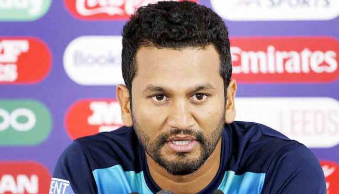 SL vs BAN: श्रीलंका की बेंच स्ट्रेंथ से खुश हैं कप्तान करुणारत्ने, बताई ये वजह SL vs BAN: श्रीलंका की बेंच स्ट्रेंथ से खुश हैं कप्तान करुणारत्ने, बताई ये वजह