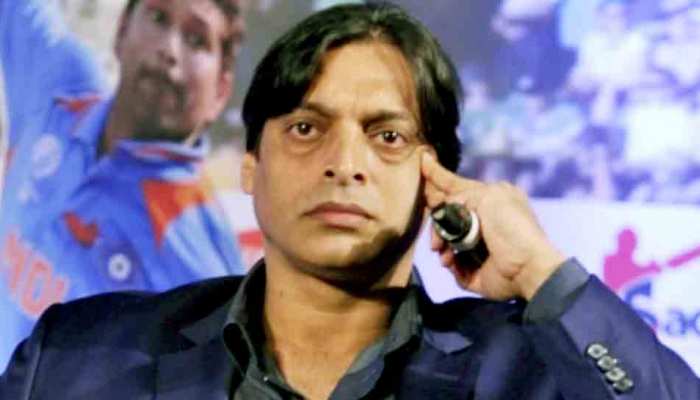 कोहली को कप्तानी से हटाना बेवकूफी होगी, लेकिन उन्हें बेहतर कोच चाहिए: शोएब अख्तर कोहली को कप्तानी से हटाना बेवकूफी होगी, लेकिन उन्हें बेहतर कोच चाहिए: शोएब अख्तर