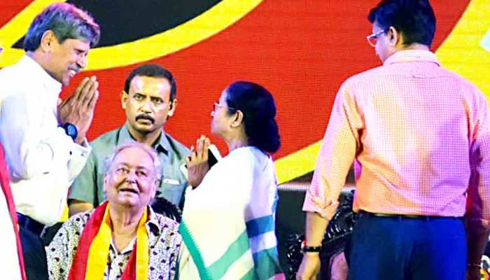 कपिल देव को मिला ईस्ट बंगाल का सबसे बड़ा ‘भारत गौरव’ अवॉर्ड, भूटिया-छेत्री भी सम्मानित कपिल देव को मिला ईस्ट बंगाल का सबसे बड़ा ‘भारत गौरव’ अवॉर्ड, भूटिया-छेत्री भी सम्मानित