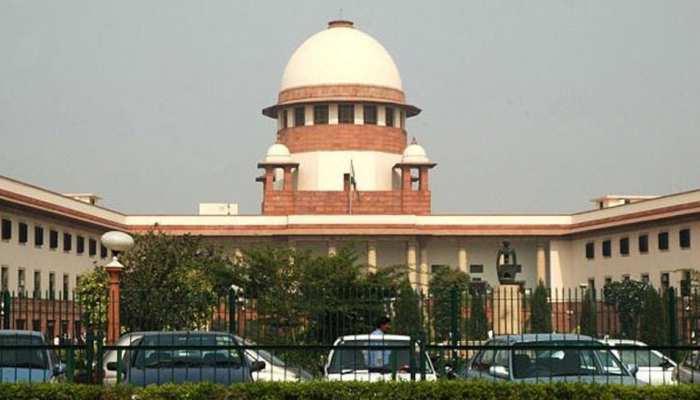 उन्नाव सड़क हादसे का केस ट्रांसफर करने पर SC ने लगाई रोक, CBI ने मांगी विधायक की हिरासत उन्नाव सड़क हादसे का केस ट्रांसफर करने पर SC ने लगाई रोक, CBI ने मांगी विधायक की हिरासत