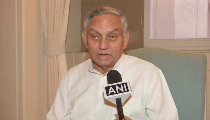 कांग्रेस कर रही अनुच्छेद 370 का विरोध, लेकिन उसी के नेता ने कहा, इतिहास की भूल आज सुधारी गई कांग्रेस कर रही अनुच्छेद 370 का विरोध, लेकिन उसी के नेता ने कहा, इतिहास की भूल आज सुधारी गई
