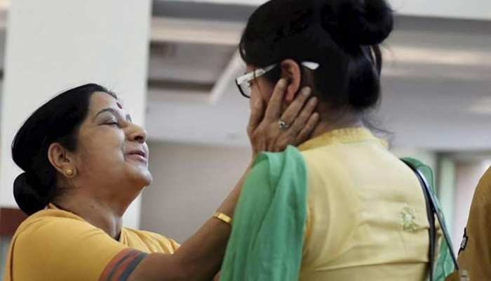 पाकिस्तान से भारत वापस लाई गईं उजमा पर बनेगी फिल्म, इन्हें मिला सुषमा स्वराज का किरदार पाकिस्तान से भारत वापस लाई गईं उजमा पर बनेगी फिल्म, इन्हें मिला सुषमा स्वराज का किरदार