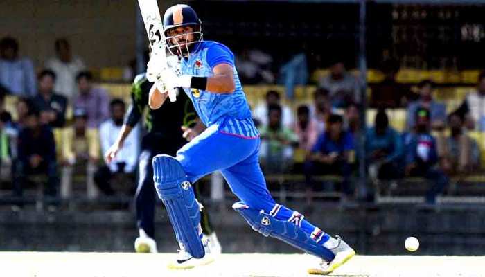 INDvsWI: अय्यर ने जीता कप्तान कोहली का दिल, पंत से छीन सकते हैं नंबर-4 की पोजीशन INDvsWI: अय्यर ने जीता कप्तान कोहली का दिल, पंत से छीन सकते हैं नंबर-4 की पोजीशन