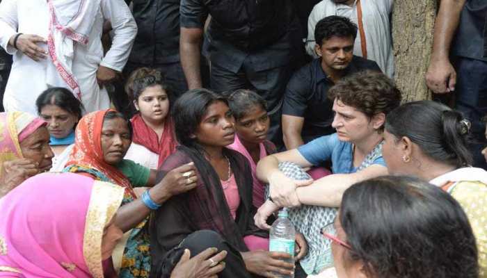 आज सोनभद्र के उम्भा गांव पहुंचेंगी प्रियंका गांधी, नरसंहार पीड़ित परिवारों से करेंगी मुलाकात आज सोनभद्र के उम्भा गांव पहुंचेंगी प्रियंका गांधी, नरसंहार पीड़ित परिवारों से करेंगी मुलाकात