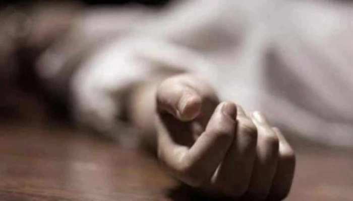 फरीदाबाद: IPS अधिकारी ने खुद को मारी गोली, पुलिस इंस्पेक्टर पर लगा ब्लैकमेल करने का आरोप फरीदाबाद: IPS अधिकारी ने खुद को मारी गोली, पुलिस इंस्पेक्टर पर लगा ब्लैकमेल करने का आरोप