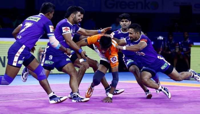 PKL 2019: हरियाणा स्टीलर्स आ सकता है टॉप-4 में, हराना होगा इस टीम को PKL 2019: हरियाणा स्टीलर्स आ सकता है टॉप-4 में, हराना होगा इस टीम को