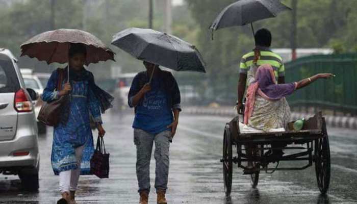 पंजाब में अगले 3 दिन भारी बारिश की आशंका, राज्य में घोषित किया गया हाई अलर्ट पंजाब में अगले 3 दिन भारी बारिश की आशंका, राज्य में घोषित किया गया हाई अलर्ट