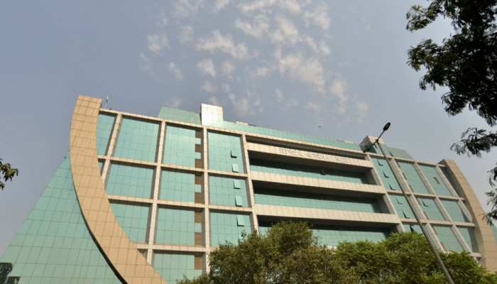 मोजर बेयर की 354 करोड़ की धोखाधड़ी मामले में सीबीआई की छापेमारी मोजर बेयर की 354 करोड़ की धोखाधड़ी मामले में सीबीआई की छापेमारी