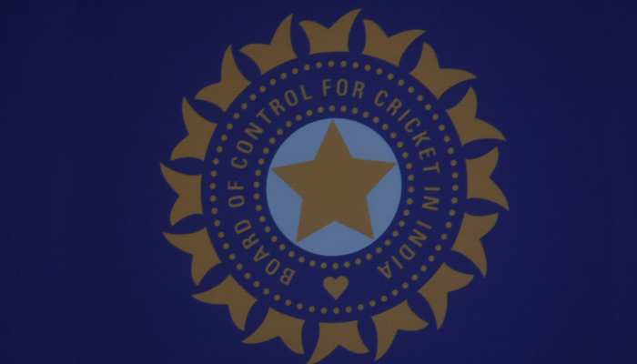 कोच के बाद टीम इंडिया का सपोर्ट स्टाफ चुनने की प्रक्रिया शुरू, इस तारीख को होगा ऐलान कोच के बाद टीम इंडिया का सपोर्ट स्टाफ चुनने की प्रक्रिया शुरू, इस तारीख को होगा ऐलान