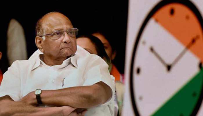 महाराष्ट्र: शरद पवार की 'पावर' लगातार हो रही कम, NCP के दो बड़े नेता शिवसेना में शामिल महाराष्ट्र: शरद पवार की 'पावर' लगातार हो रही कम, NCP के दो बड़े नेता शिवसेना में शामिल