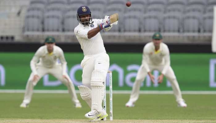 INDvsWI, 1st Test: रहाणे ने बचाई लाज; दिया लड़ने लायक स्कोर, मैच नहीं देखा तो पढ़ें पूरी रिपोर्ट INDvsWI, 1st Test: रहाणे ने बचाई लाज; दिया लड़ने लायक स्कोर, मैच नहीं देखा तो पढ़ें पूरी रिपोर्ट