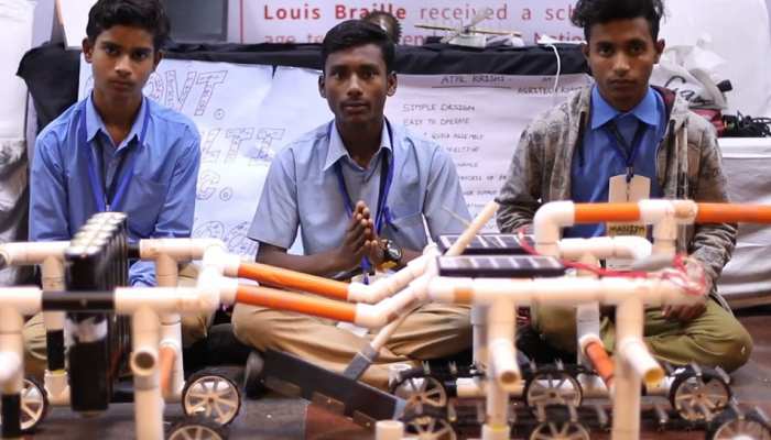 किसानों के लिए सरकारी स्कूल के बच्चों ने किया ऐसा आविष्कार, बड़े-बडे वैज्ञानिक रह गए हक्का-बक्का किसानों के लिए सरकारी स्कूल के बच्चों ने किया ऐसा आविष्कार, बड़े-बडे वैज्ञानिक रह गए हक्का-बक्का