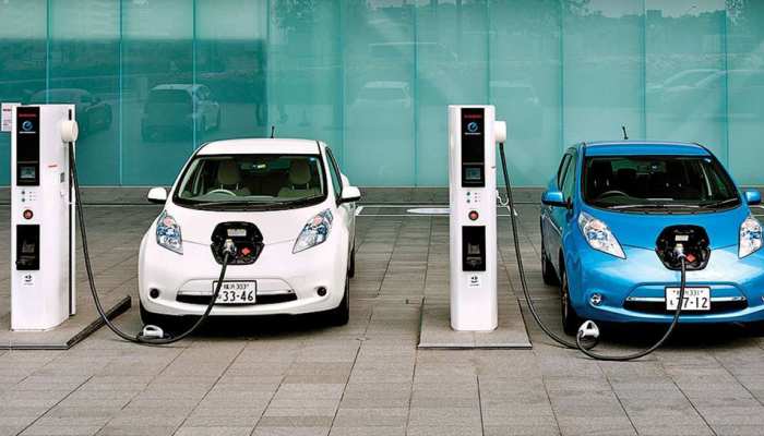 electric vehicle charging station starts in greater noida near habibpur | ग्रेटर  नोएडा में पहला व्हीकल चार्जिंग स्टेशन शुरू, इतने रुपये देना होगा चार्ज |  Hindi News, ऑटोमोबाइल