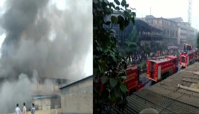 सूरत की कपड़ा फैक्‍टरी में भीषण आग, दमकल की 18 गाड़ियां मौके पर