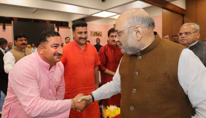 जम्मू कश्मीर के 25 सरपंचों का प्रतिनिधिमंडल आज गृह मंत्री अमित शाह से करेगा मुलाकात जम्मू कश्मीर के 25 सरपंचों का प्रतिनिधिमंडल आज गृह मंत्री अमित शाह से करेगा मुलाकात