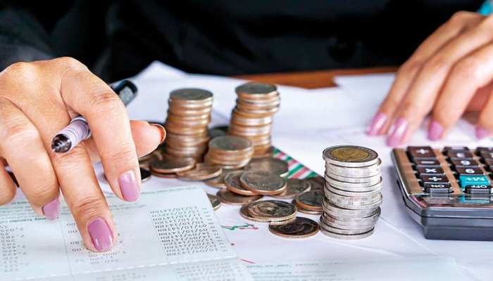 प्राइवेट नौकरी वाले समझें ग्रेच्युटी का पूरा गणित, रिजाइन पर मिलेगी इतनी रकम प्राइवेट नौकरी वाले समझें ग्रेच्युटी का पूरा गणित, रिजाइन पर मिलेगी इतनी रकम