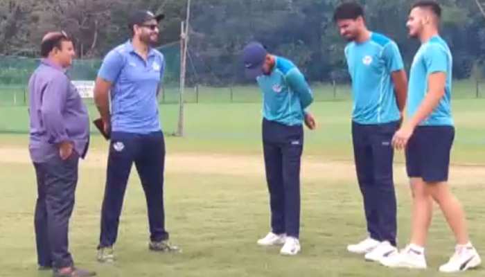 जम्मू-कश्मीर के क्रिकेट खिलाड़ियों को भेजा गया गुजरात, इरफान पठान दे रहे ट्रेनिंग जम्मू-कश्मीर के क्रिकेट खिलाड़ियों को भेजा गया गुजरात, इरफान पठान दे रहे ट्रेनिंग