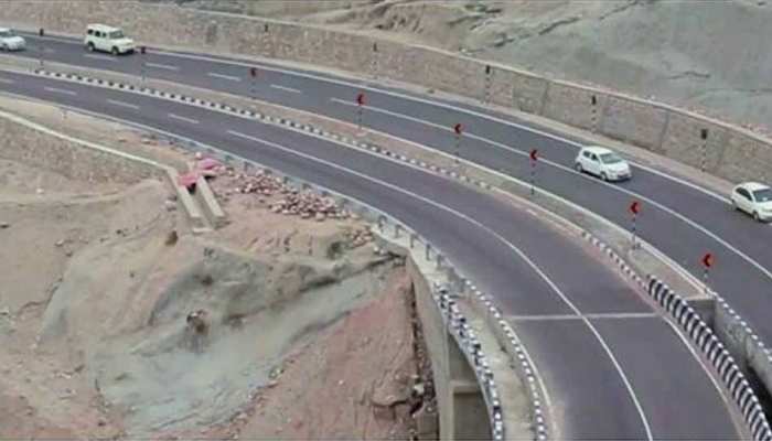 गुजरात: हाईवे पर हुआ एक्सीडेंट तो नेशनल हाईवे ऑथोरिटी पर होगा गैर इरादतन हत्या का केस गुजरात: हाईवे पर हुआ एक्सीडेंट तो नेशनल हाईवे ऑथोरिटी पर होगा गैर इरादतन हत्या का केस