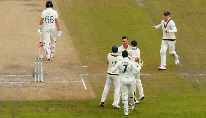 ASHES: मैनचेस्टर टेस्ट हुआ रोमांचक, ऑस्ट्रेलिया को मिला सीरीज बचाने का मौका ASHES: मैनचेस्टर टेस्ट हुआ रोमांचक, ऑस्ट्रेलिया को मिला सीरीज बचाने का मौका
