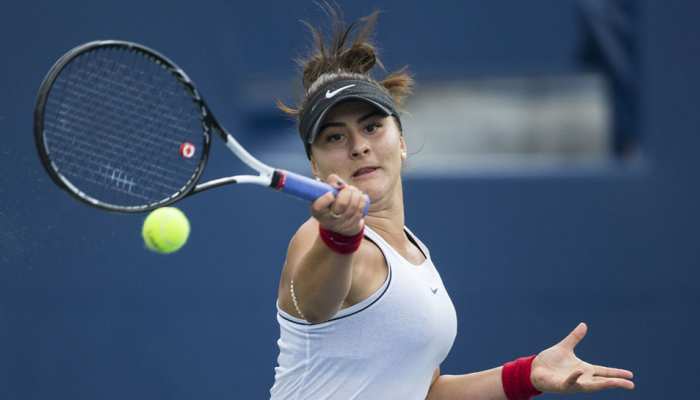US Open: बियांका एंड्रेस्क्यू ने रचा इतिहास, सेरेना को हराकर जीता पहला ग्रैंड स्लैम US Open: बियांका एंड्रेस्क्यू ने रचा इतिहास, सेरेना को हराकर जीता पहला ग्रैंड स्लैम