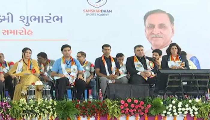 गुजरात: 10वें खेल महाकुंभ की हुई शुरूआत, 46 लाख खिलाड़ियों ने कराया रजिस्ट्रेशन गुजरात: 10वें खेल महाकुंभ की हुई शुरूआत, 46 लाख खिलाड़ियों ने कराया रजिस्ट्रेशन
